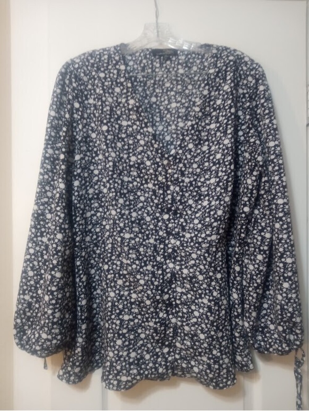 Suzanne Betro Black & White Button‑Up Blouse Size 1X